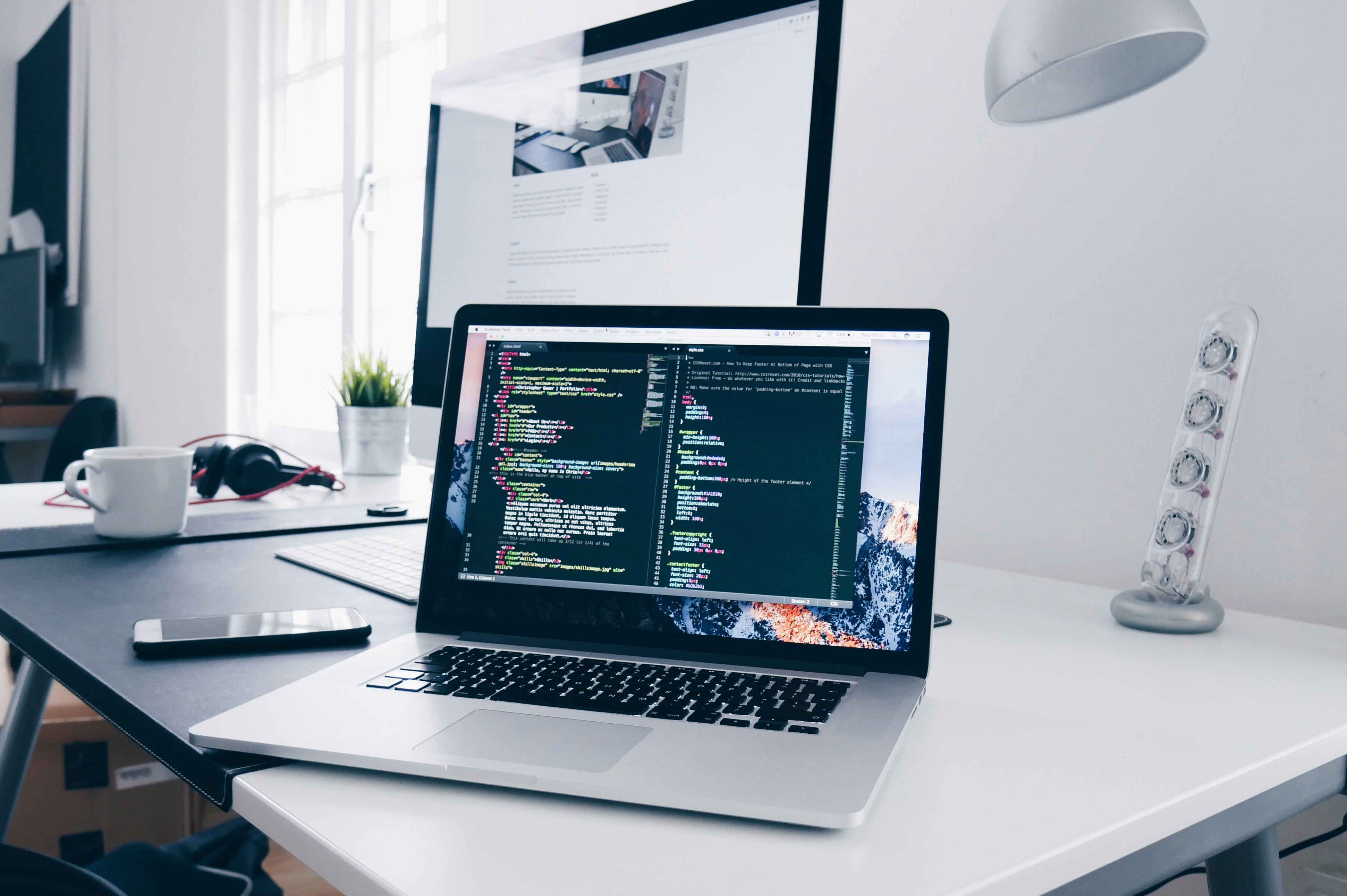 Students in coding bootcamp at RoboGenz